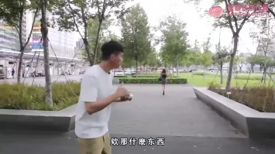 新来的年轻小妹妹全程露脸丝袜情趣展示粉嫩的骚穴好像来了大姨妈撅着屁股给狼友看骚穴还有血迹真刺激