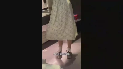 0404网友投稿停车场背个醉酒女白领回家无套内射20